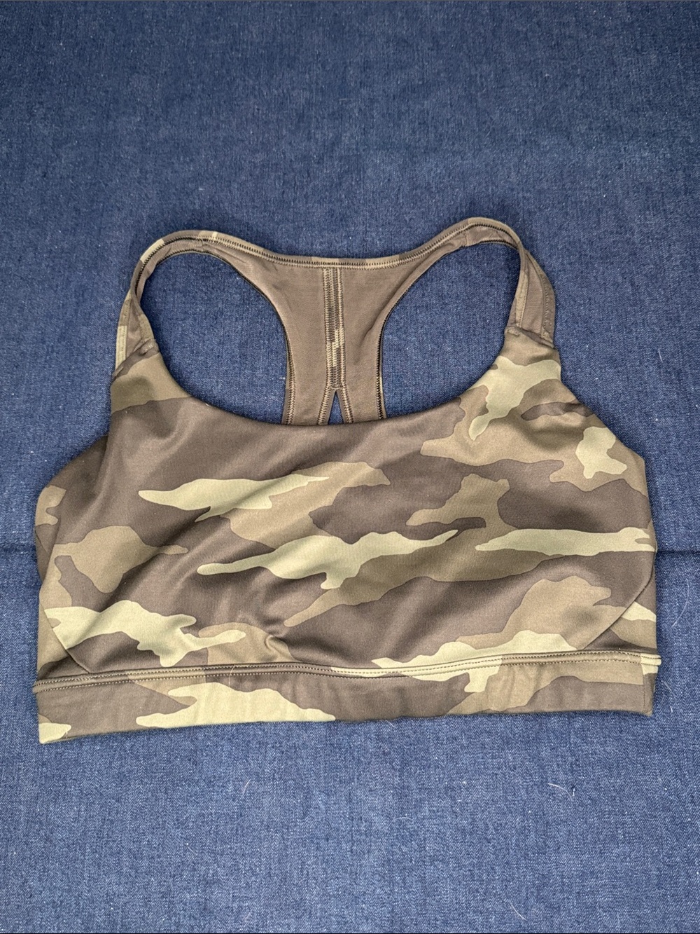 Athleta D-DD Contender Printed Bra, Black Olive Camo SIZE M